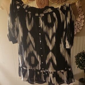 Maurices Black and White Patterned Blouse